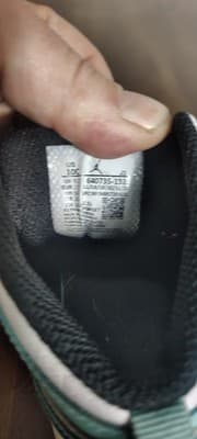 Jordan Air Jordan 1 Mid Shoes Kids 10C Green Black White Sneakers 640735-132 - Thumbnail 13