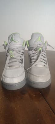 Air Jordan 5 Green Bean 2022 High Top Gray Green Sneakers Men's Boys Size 6.5Y - Thumbnail 4