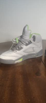 Air Jordan 5 Green Bean 2022 High Top Gray Green Sneakers Men's Boys Size 6.5Y - Thumbnail 7