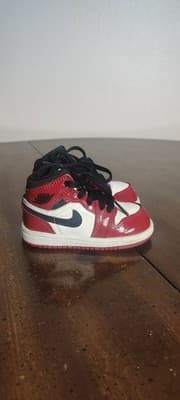 Nike Air Jordan 1 Vintage Chicago Toddler Size 4C Shoes Sneakers Black Red White - Thumbnail 4
