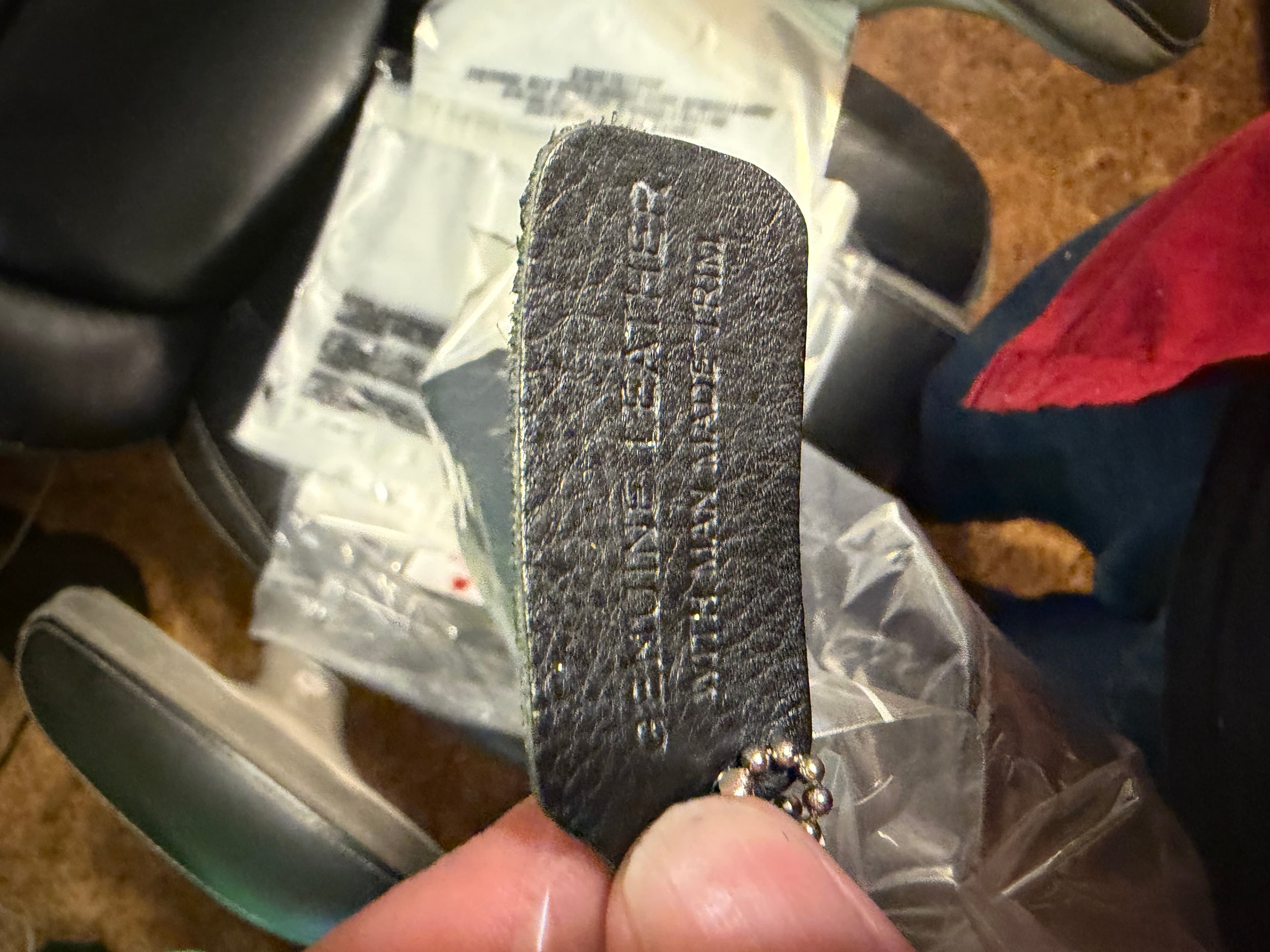 Vintage Black Leather Shoulder Bag with Brown Accents - Thumbnail 7