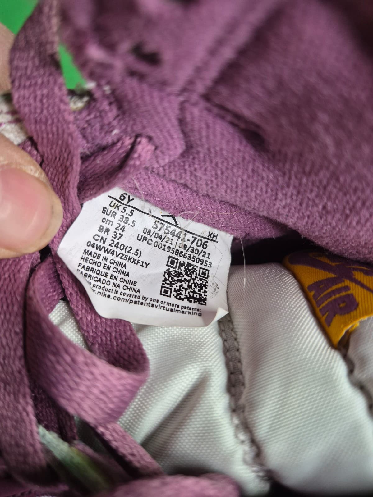 Nike Air Jordan 1 Retro High OG "Brotherhood" - Thumbnail 6