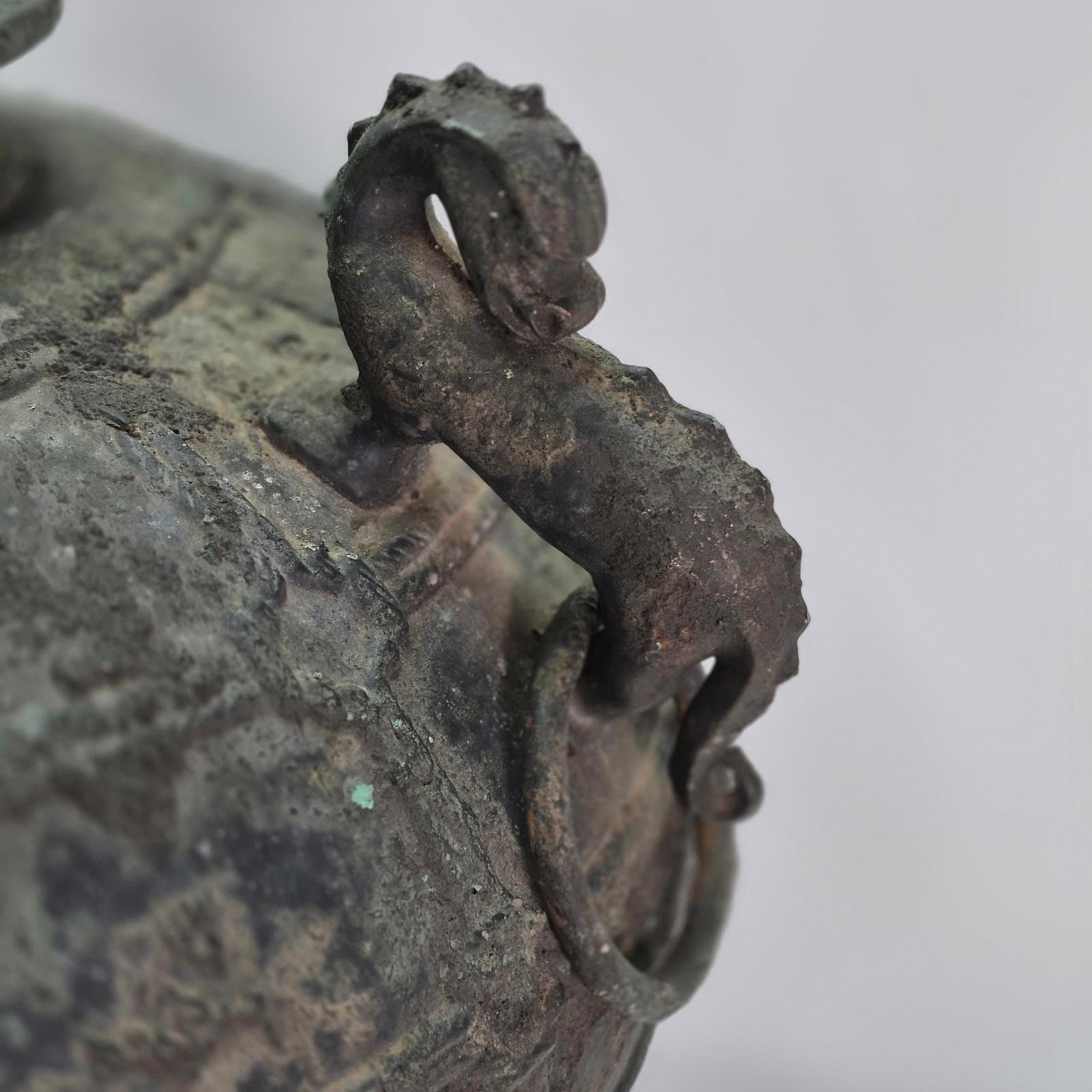 Antique Chinese Bronze Wine Vessel Table Lamp - Thumbnail 3