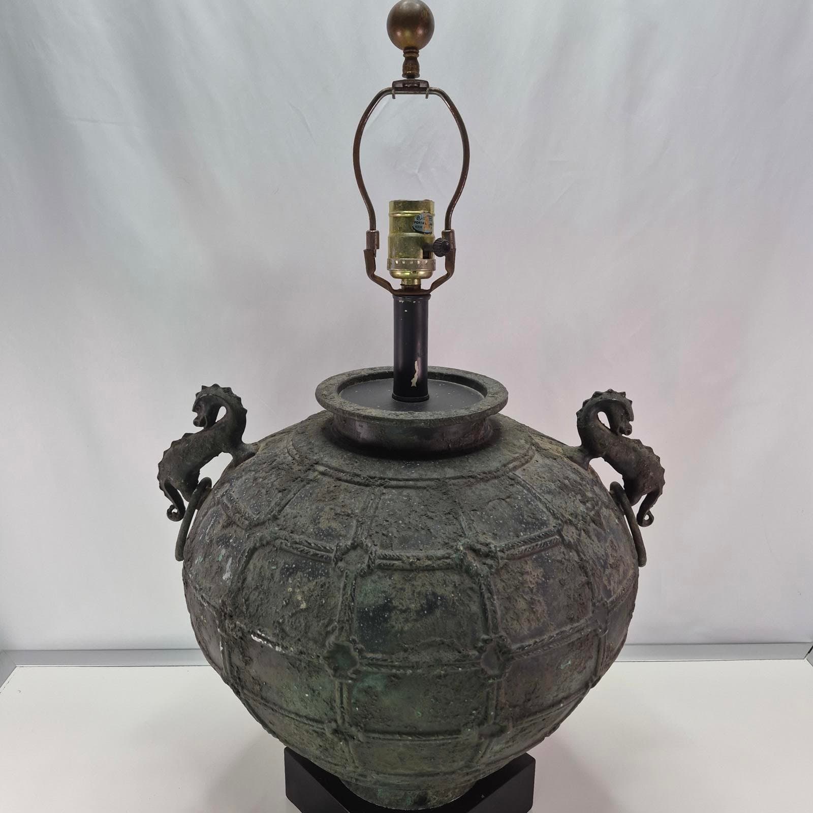 Antique Chinese Bronze Wine Vessel Table Lamp - Thumbnail 2