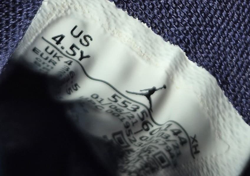 Nike Air Jordan 1 Low "UNC" - Thumbnail 6