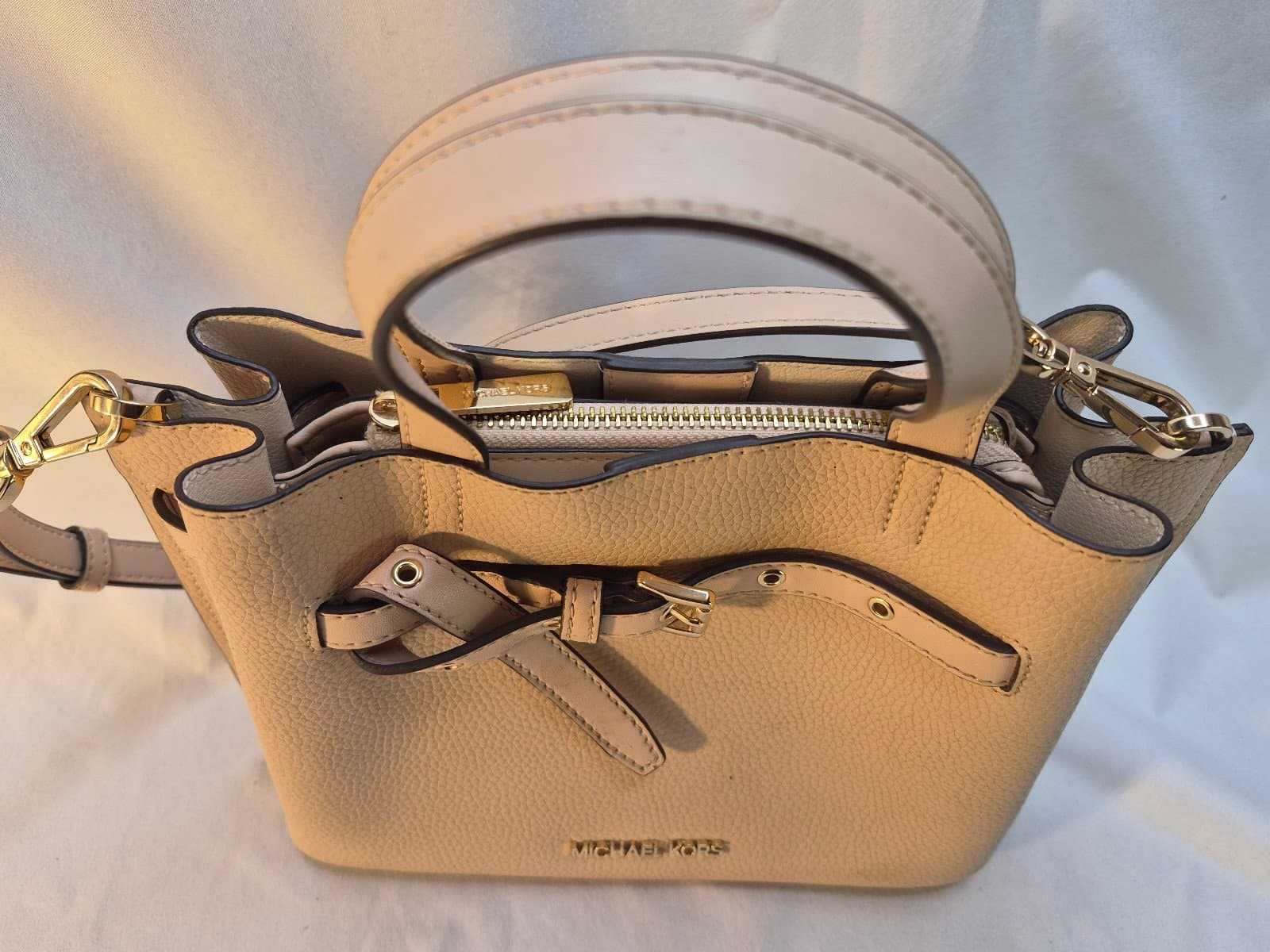 Michael Kors Emilia Small Satchel with matching wallet - Thumbnail 4