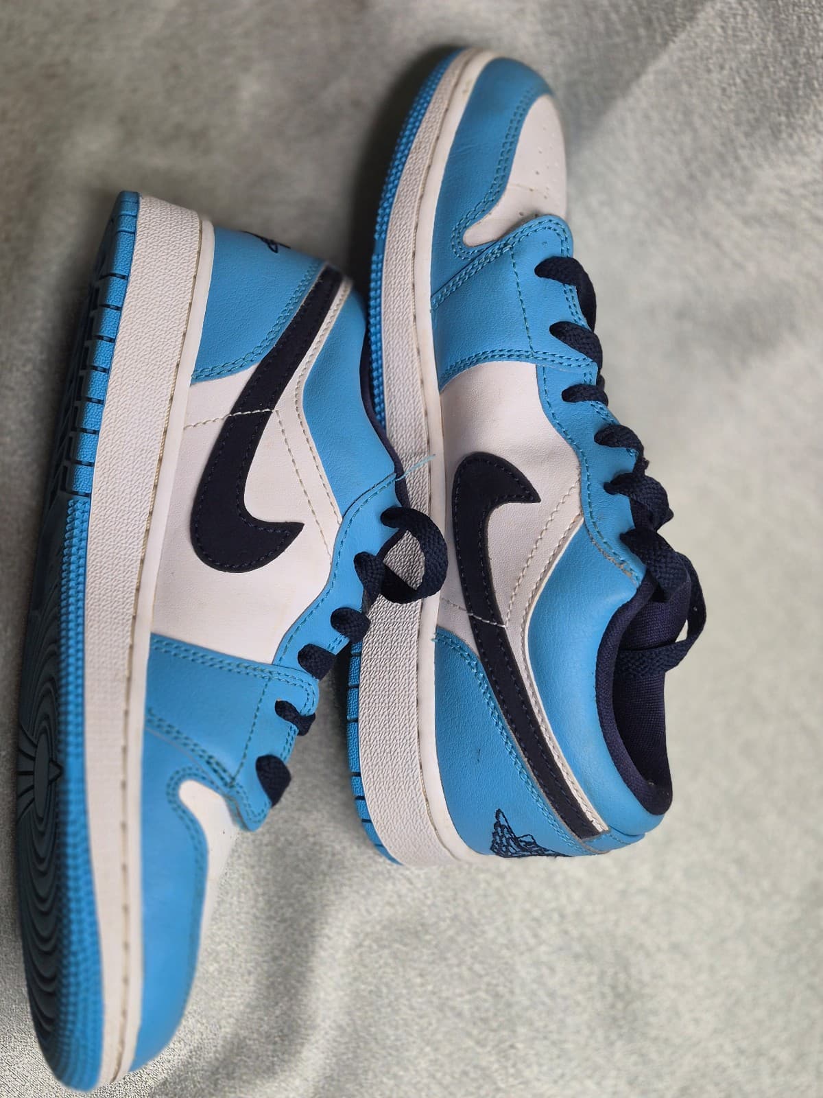 Nike Air Jordan 1 Low "UNC" - Thumbnail 5