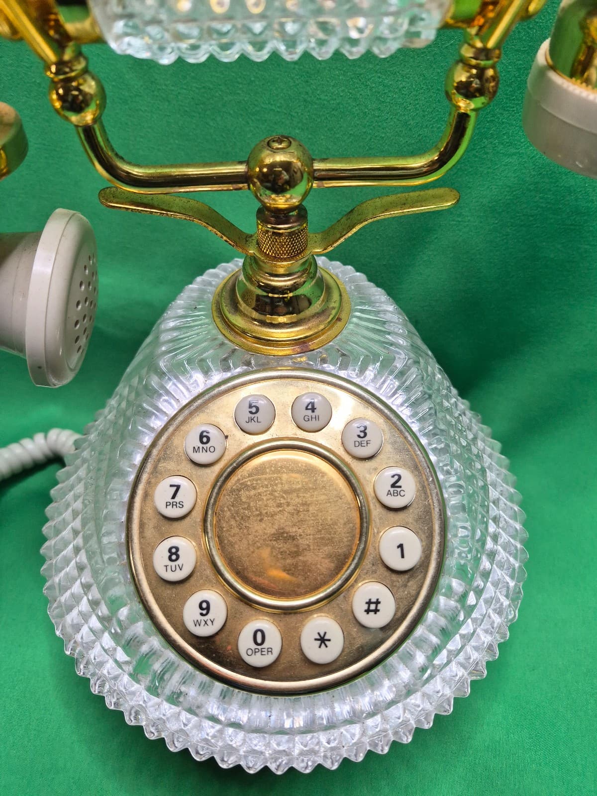 Vintage Phone - Thumbnail 2