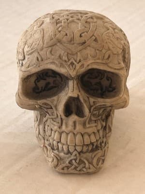 Celtic Knot Skull Statue Figurine Decorative Resin Antique White Gothic 4in - Image 1