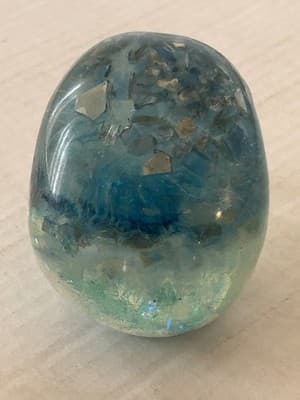 Glass Skull Paperweight Blue Iridescent Inclusions Crystal Decor Figurine Small - Thumbnail 3