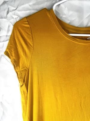 Old Navy Size Large Womens Yellow Short Sleeve Everywear Top Soft And Comfy - Thumbnail 3