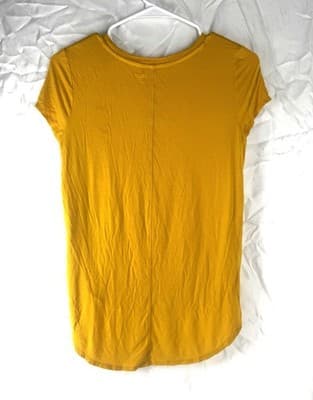Old Navy Size Large Womens Yellow Short Sleeve Everywear Top Soft And Comfy - Thumbnail 2