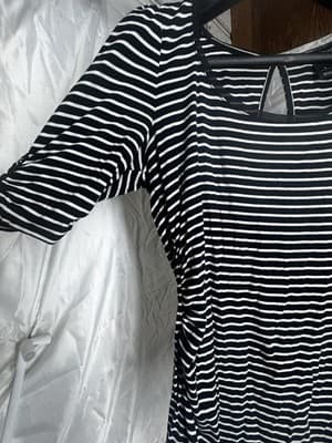 White House, Black Market Striped Top Woman’s Black White Stretch Blouse Sz S - Thumbnail 3