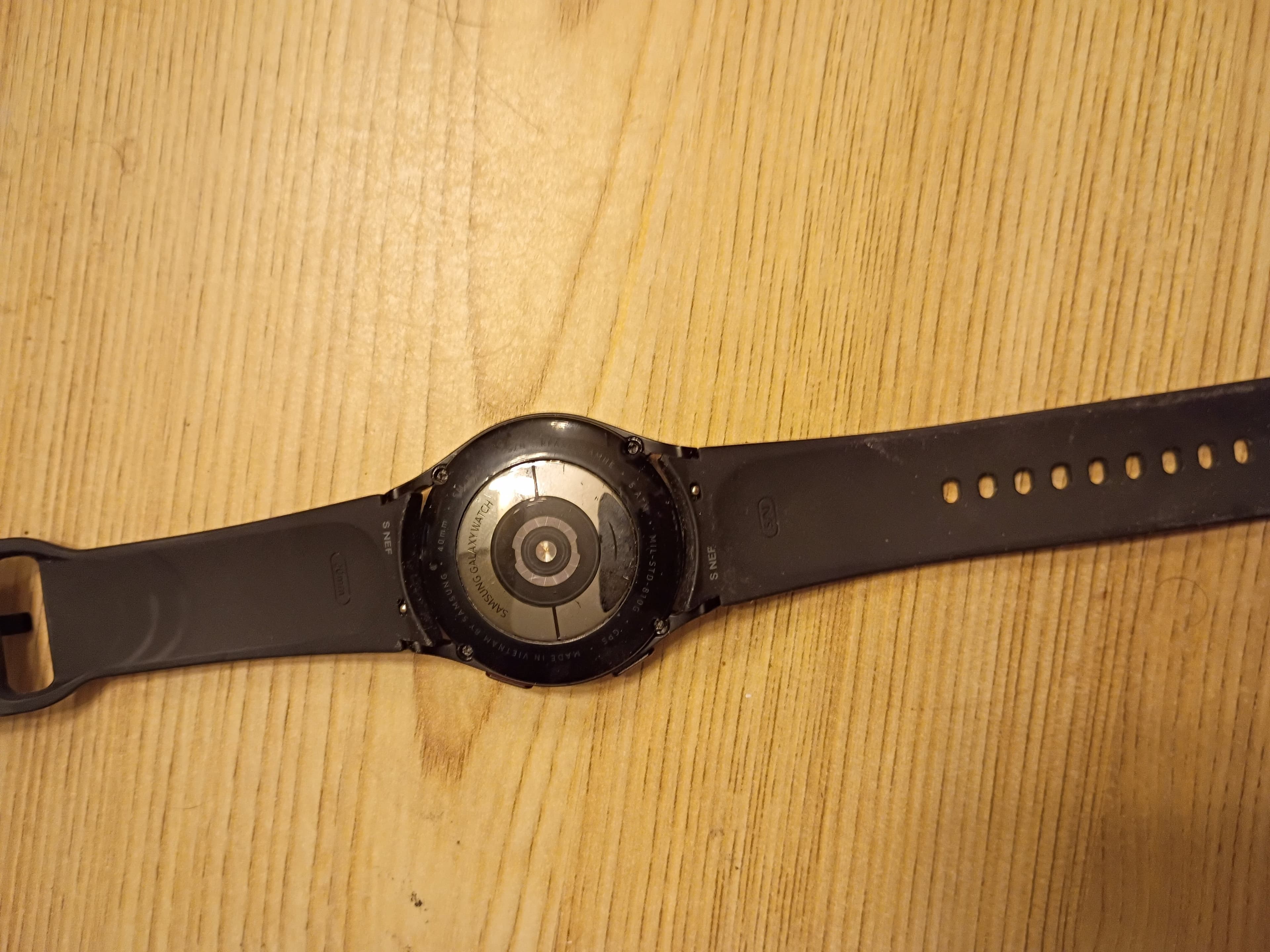 Samsung 4 watch - Thumbnail 2