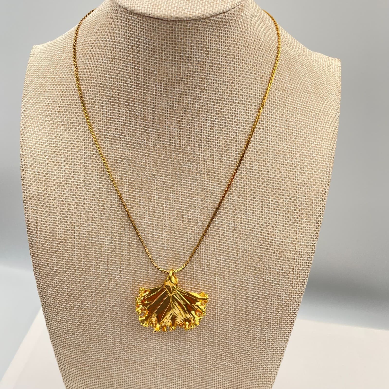 Vintage Gold Ginkgo Leaf Pendant Necklace Textured Statement Botanical Jewelry - Image 1