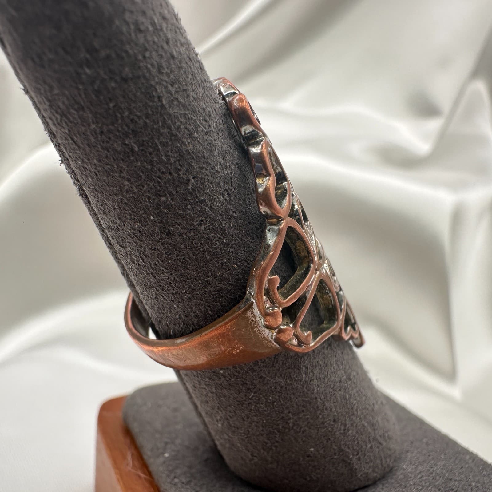 Vintage Y2K Copper Tone Cutout Filigree Clear Rhinestone Statement Ring Jewelry - Thumbnail 5