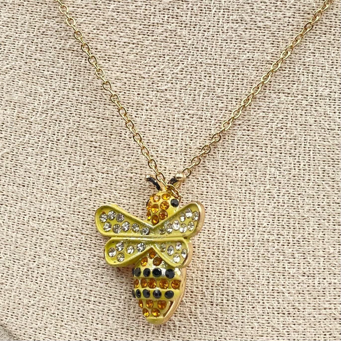 Vtg Gold Tone Bumble Bee Pendant Necklace Yellow Enamel Rhinestone Crystal Bee - Image 1