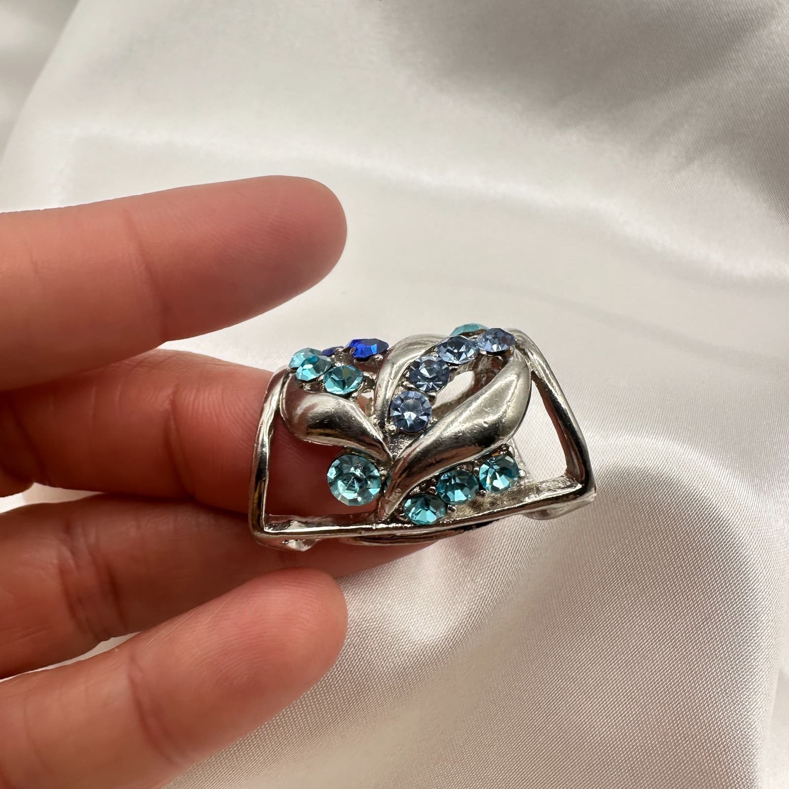 Vintage Y2K Silver Tone Rhinestone Ring Statement Women's Classic Jewelry - Thumbnail 10