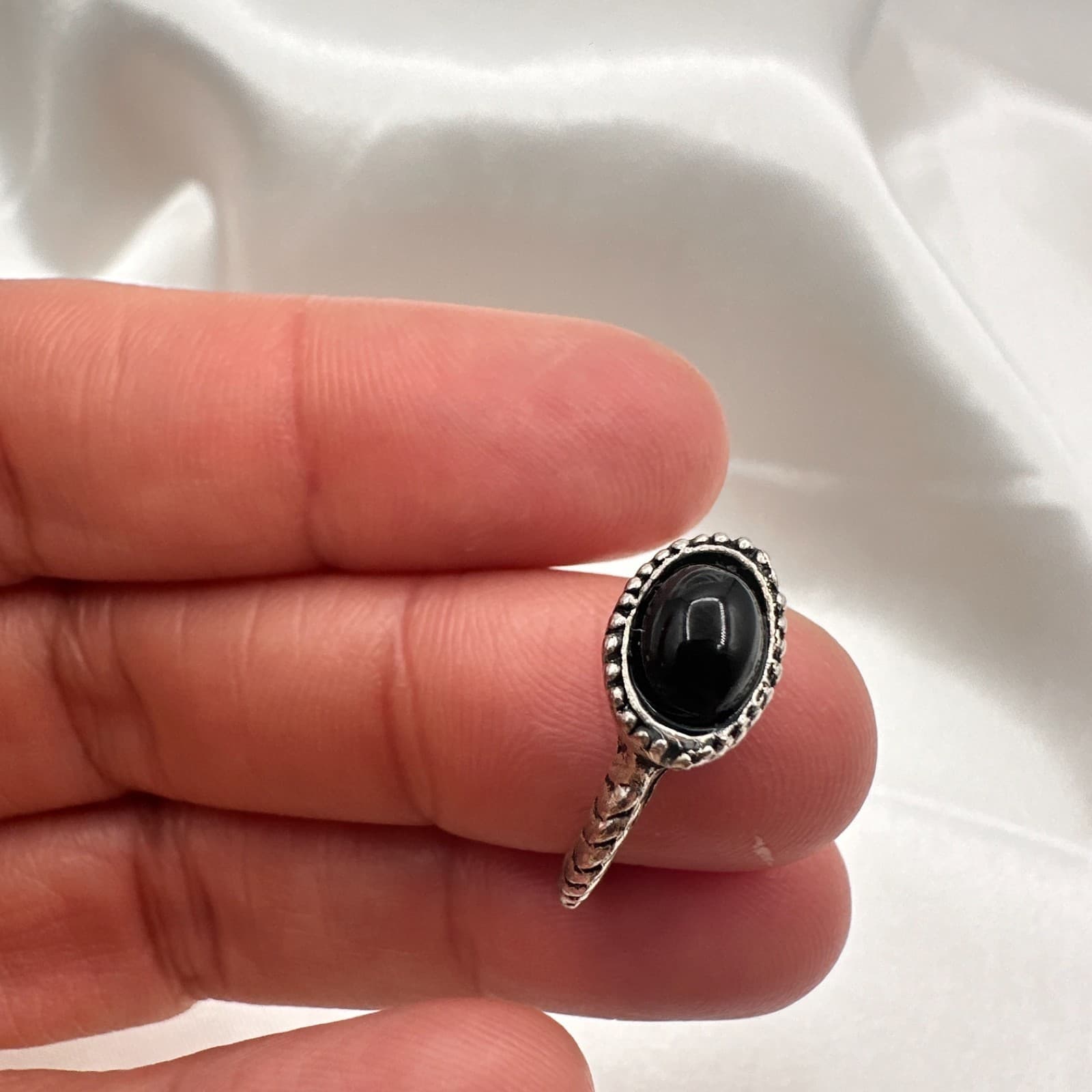 Vintage Y2K Silver Tone Black Onyx Stone Ring Women's Classic Fashion Jewelry - Thumbnail 10
