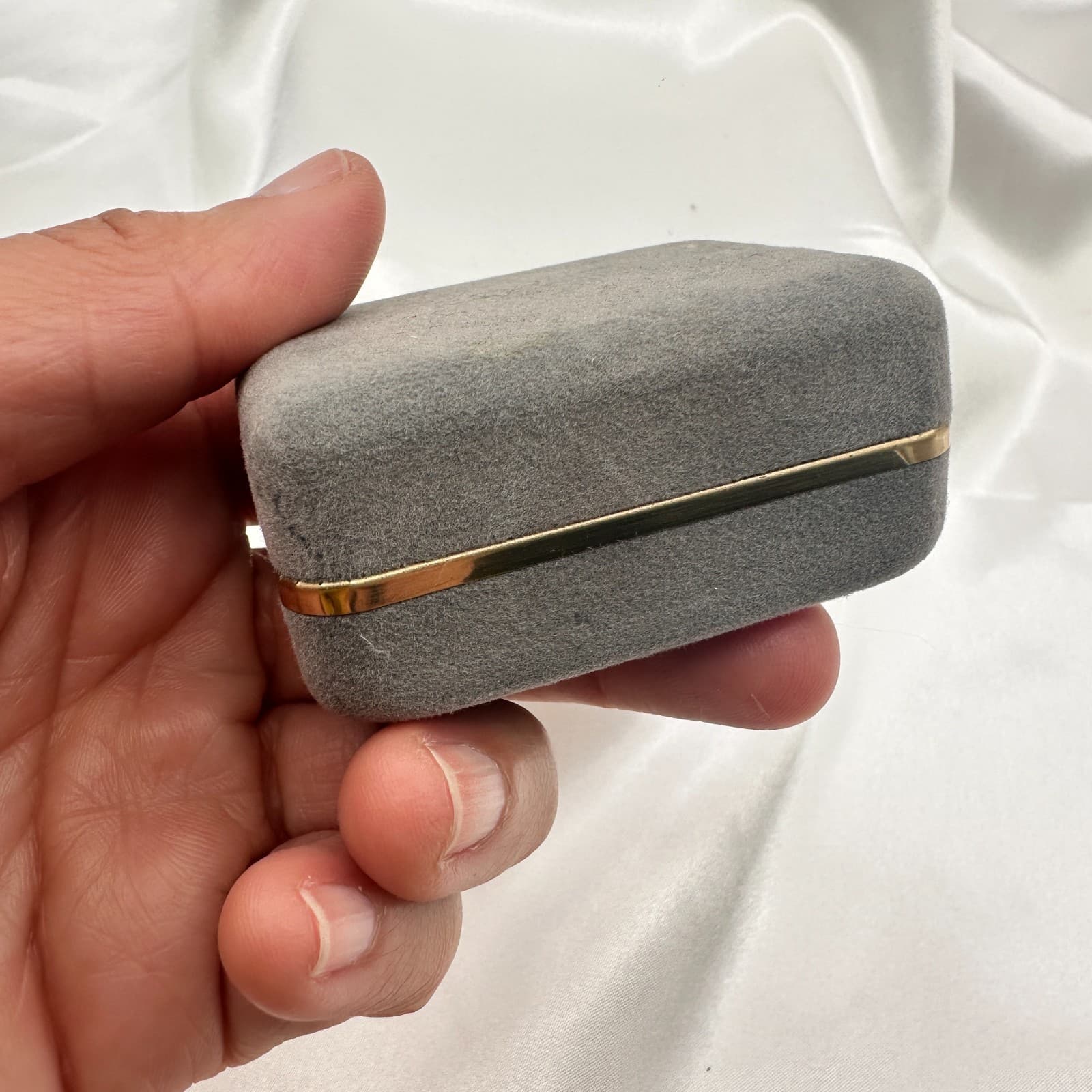 Vintage 90s Gray Velvet Box Gold Trim Hinged Presentation Display Case Jewelry - Thumbnail 4