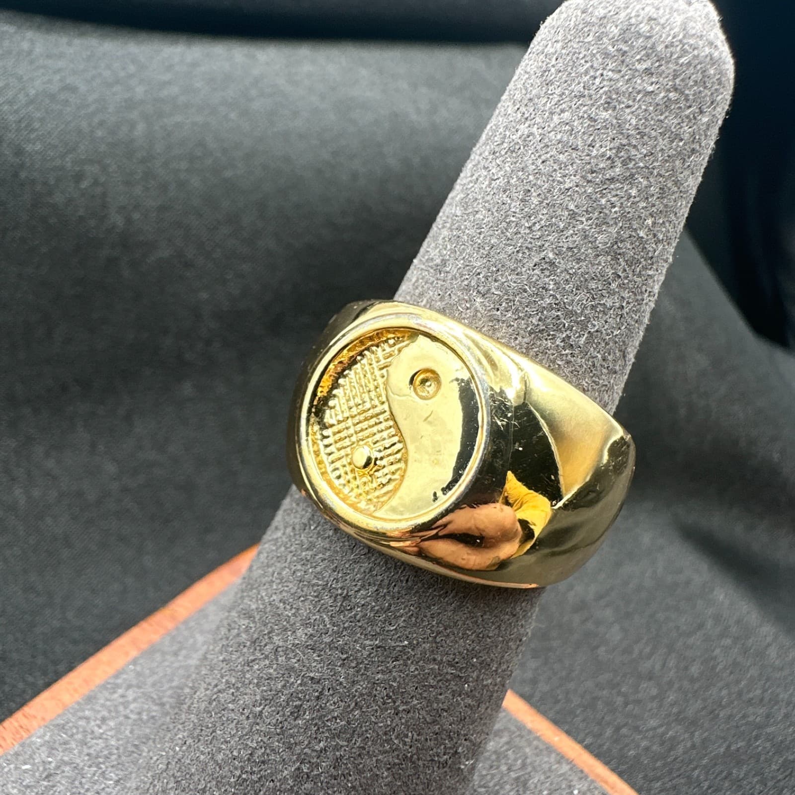 Vintage 90s Gold Tone Yin Yang Ring Statement Women's Classic Fashion Jewelry - Thumbnail 9