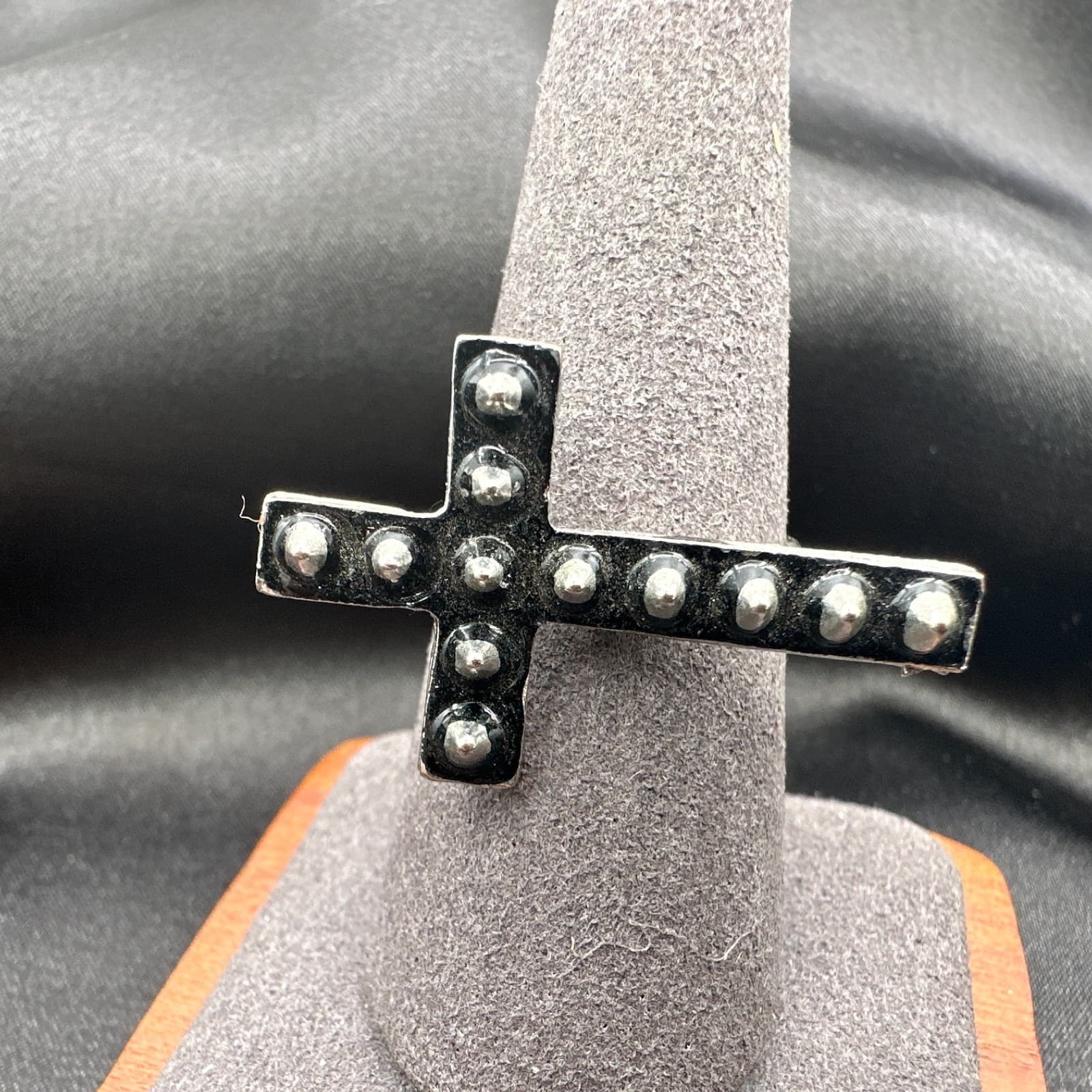 Vintage Y2K Silver Tone Studded Cross Ring Women's Classic Fashion Jewelry - Thumbnail 7