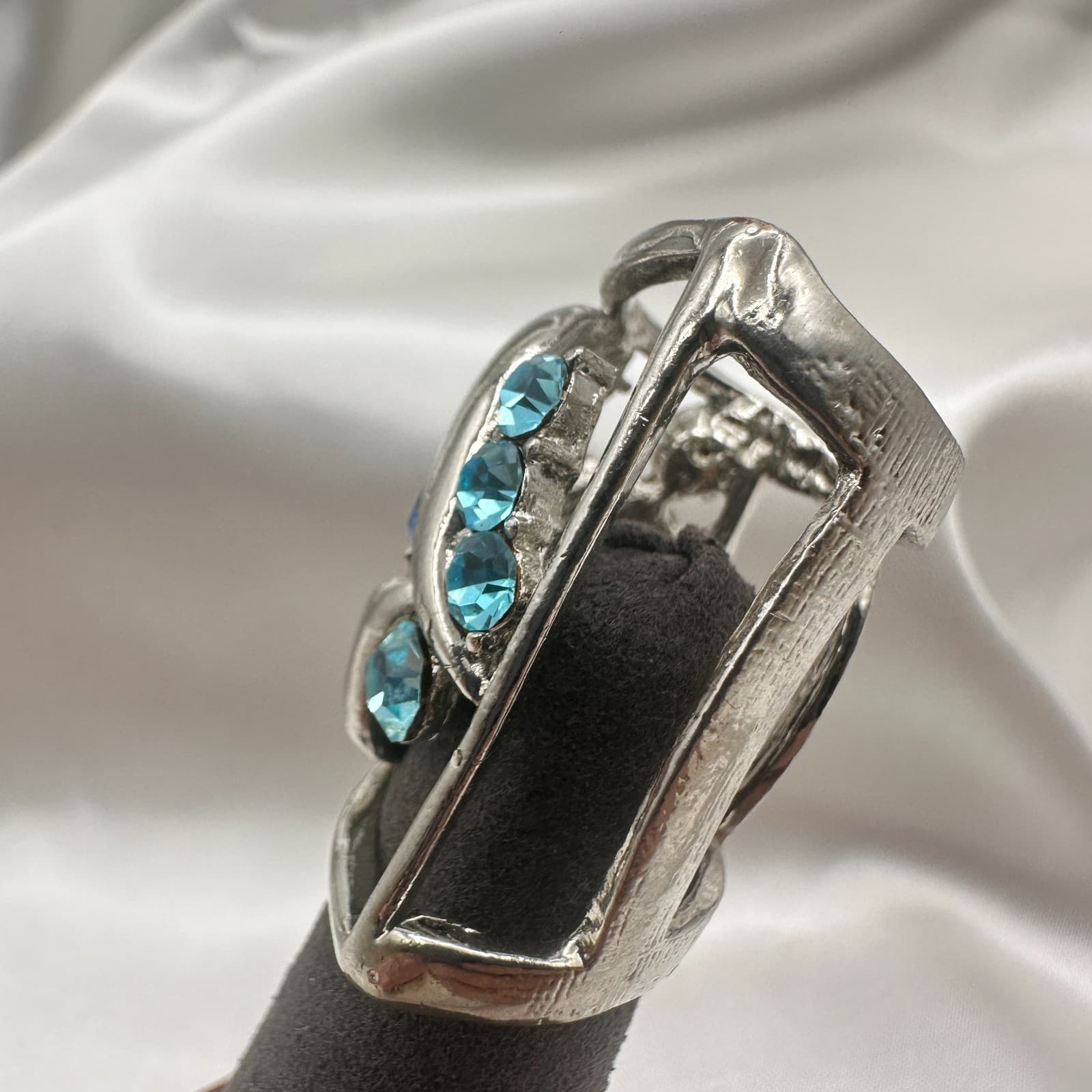 Vintage Y2K Silver Tone Rhinestone Ring Statement Women's Classic Jewelry - Thumbnail 2