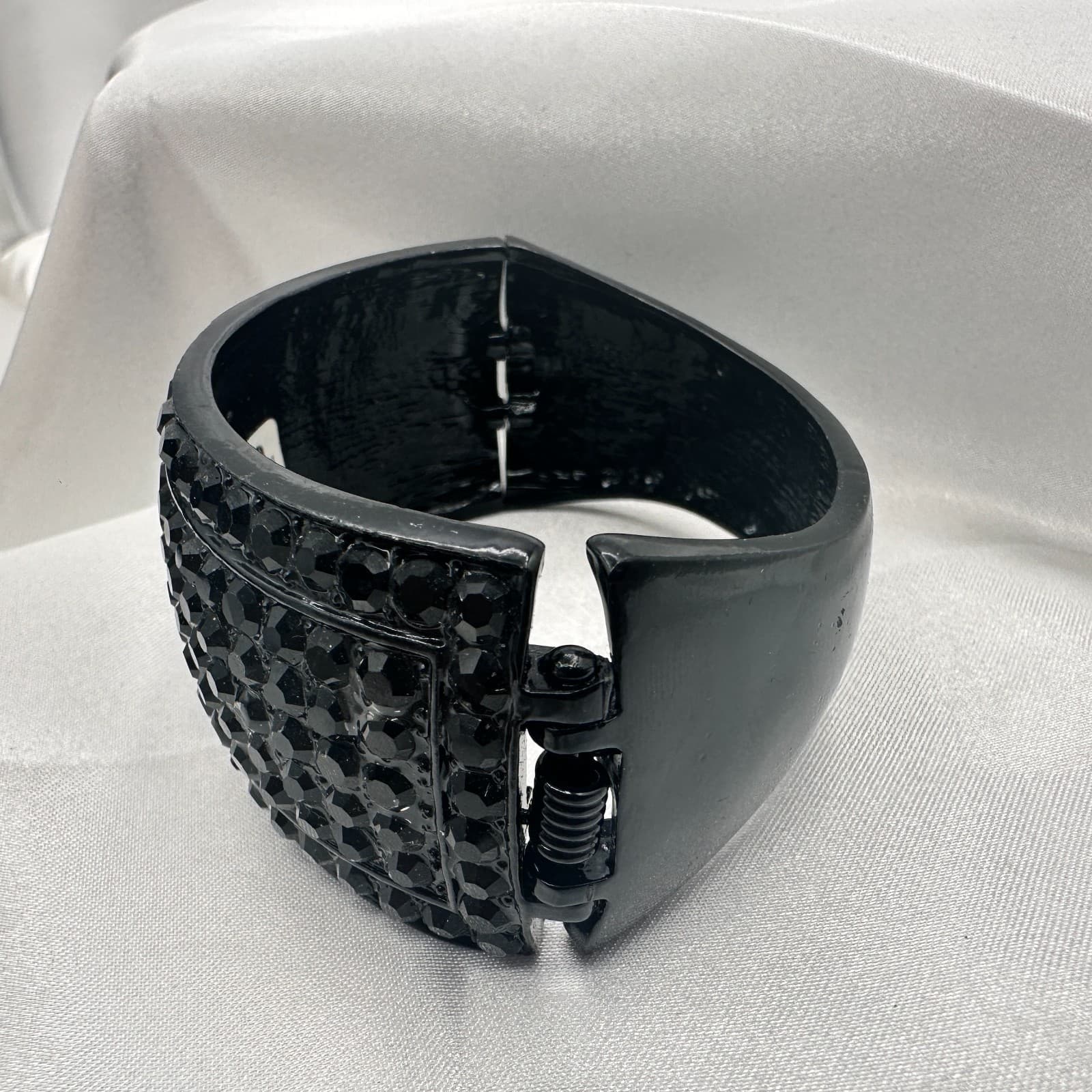 Vintage 90s Black Glass Bracelet Bangle Boho Classic Fashion Women's Jewelry - Thumbnail 4