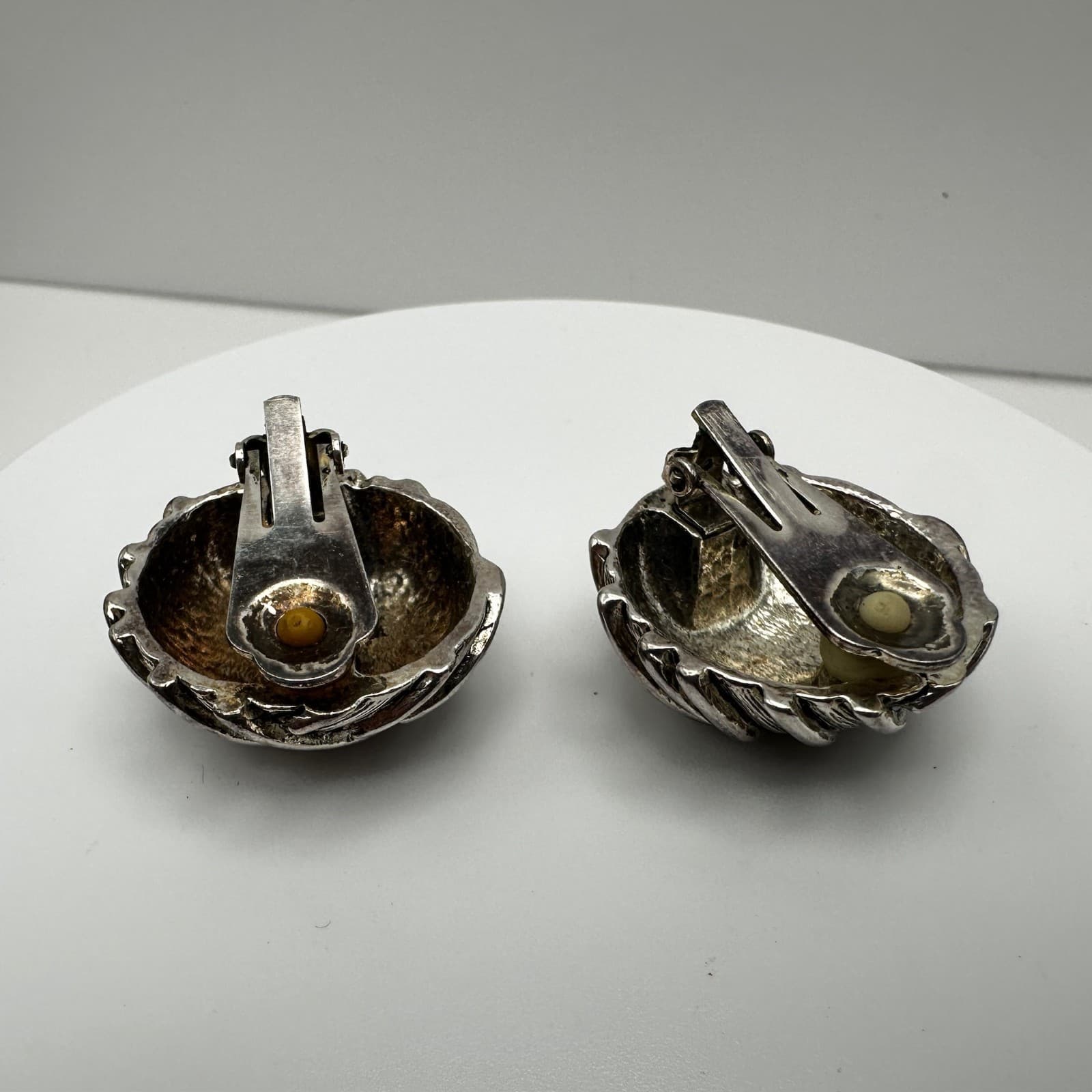 Vintage 90s Silver-Tone OSCAR Clip-On Earrings Basket Woven Knot Button Jewelry - Thumbnail 5
