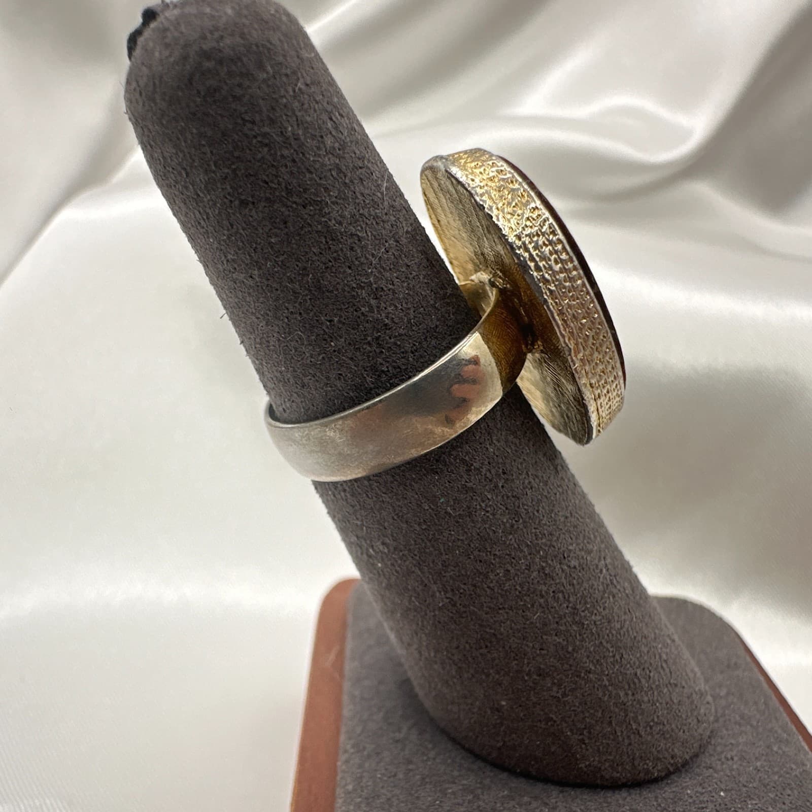 Vintage Y2K Gold Tone Oval Ring Statement Women's Classic Fashion Jewelry - Thumbnail 5