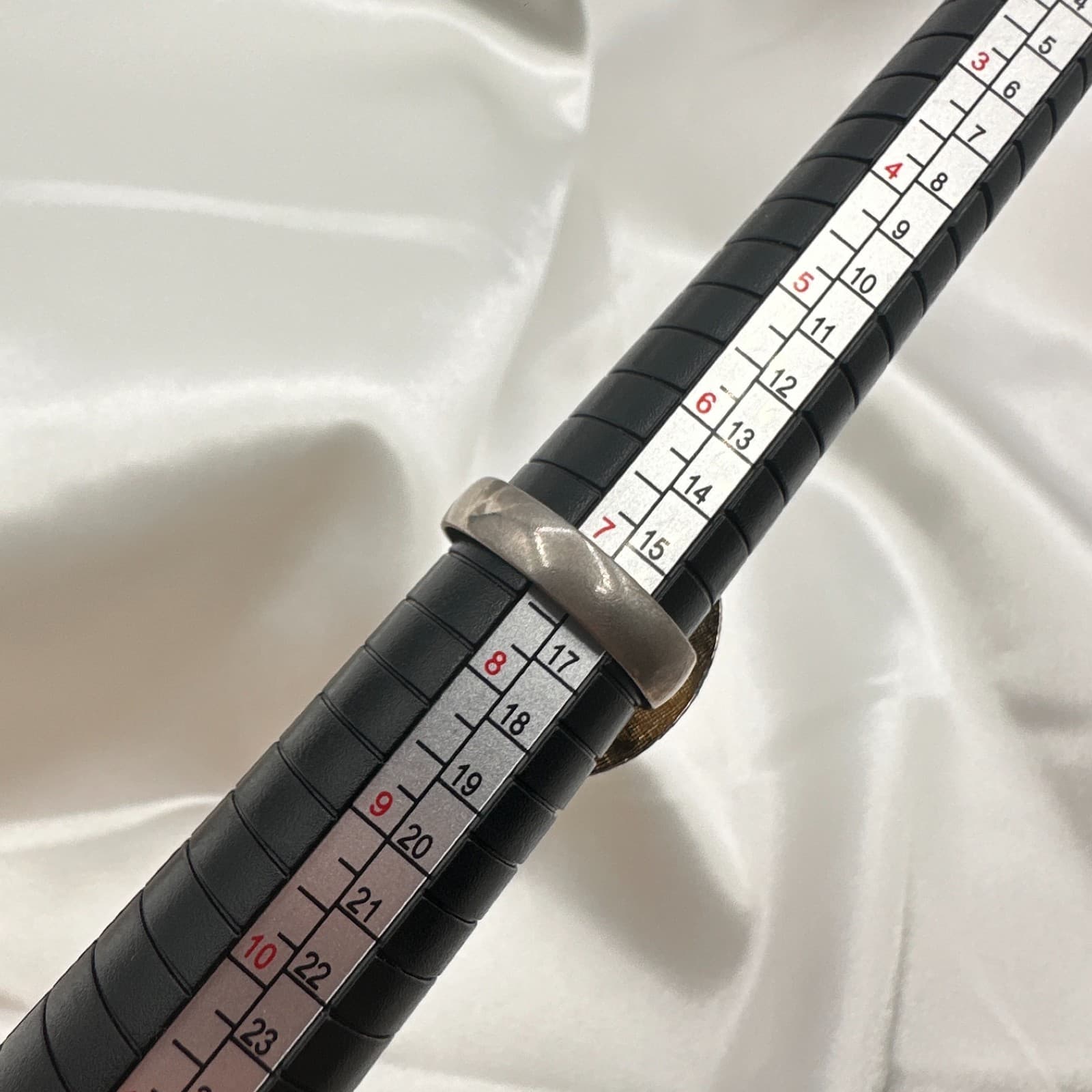 Vintage Y2K Gold Tone Oval Ring Statement Women's Classic Fashion Jewelry - Thumbnail 10