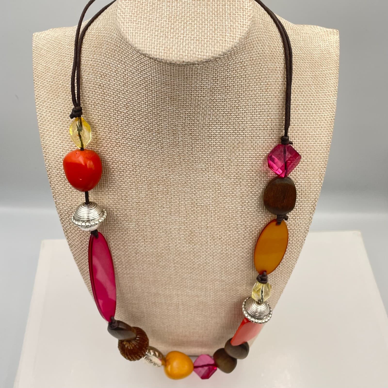 Vtg Boho Statement Necklace Chunky Multi-Color Wood Resin Glass Bead Silver Tone - Thumbnail 3