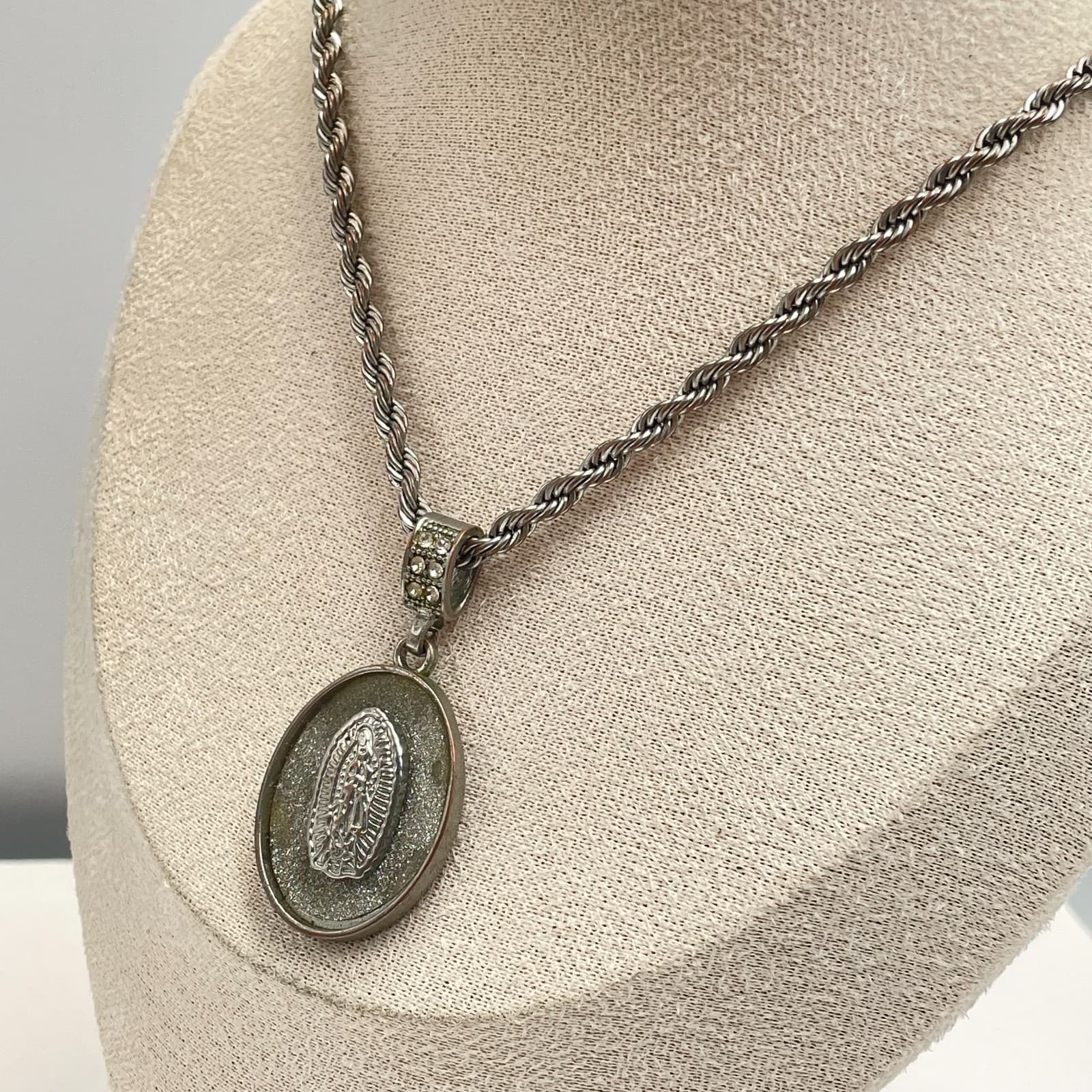 Vintage 90s Our Lady of Guadalupe Pendant Necklace SilverTone Rope Chain Jewelry - Thumbnail 4