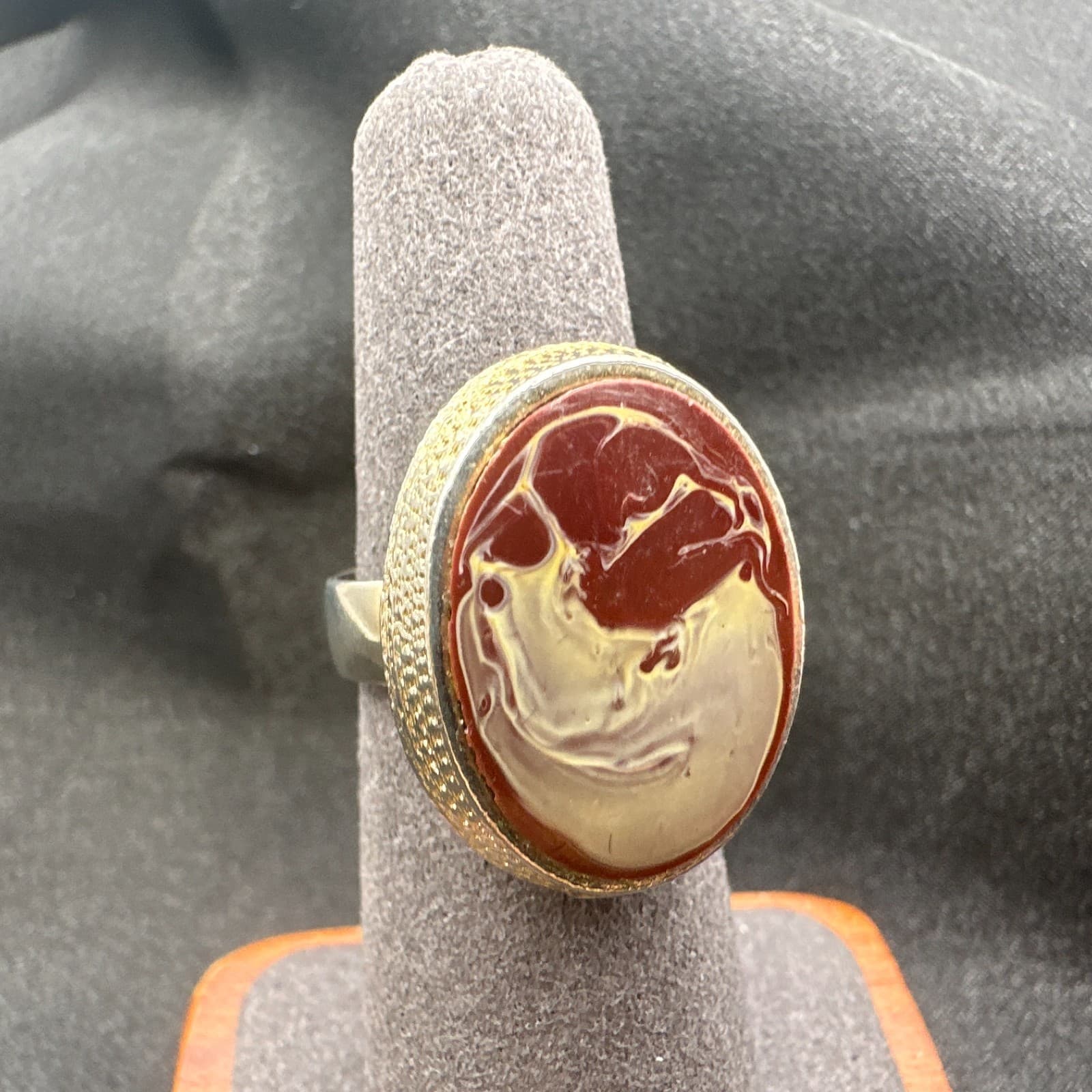 Vintage Y2K Gold Tone Oval Ring Statement Women's Classic Fashion Jewelry - Thumbnail 7