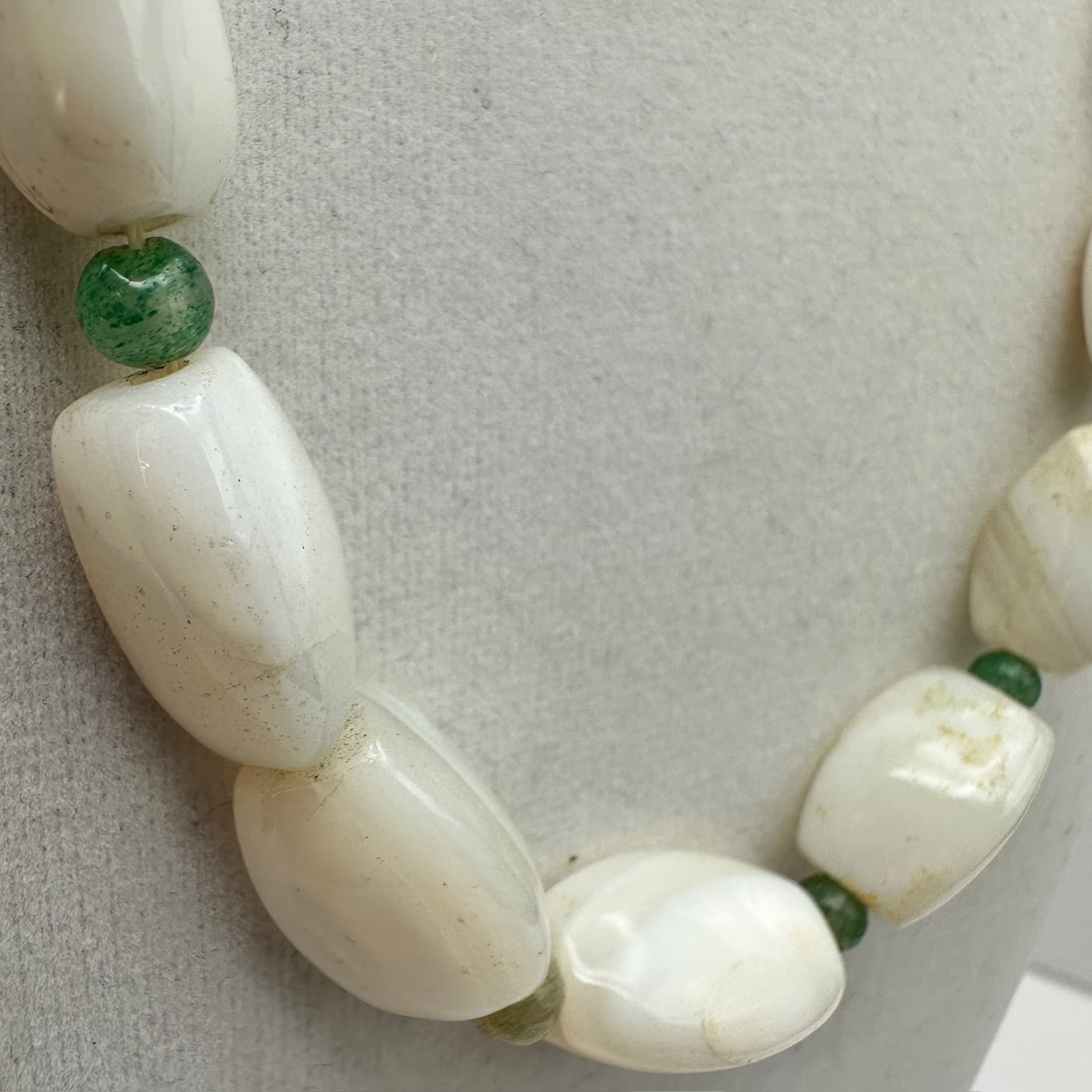 Vintage White Shell Jade Bead Necklace Chunky Barrel Toggle Clasp Jewellery - Thumbnail 6