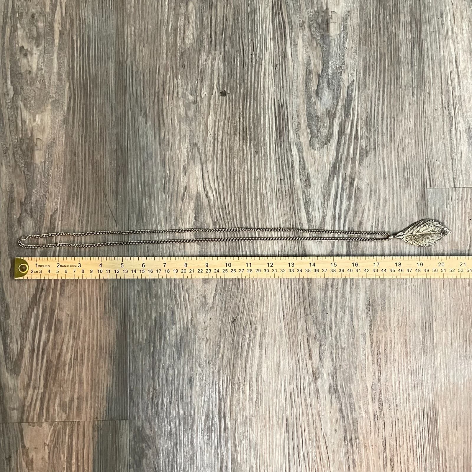 Vintage 90s Bronze Tone Etched Leaf Pendant Necklace Curb Chain Boho Jewelry - Thumbnail 7