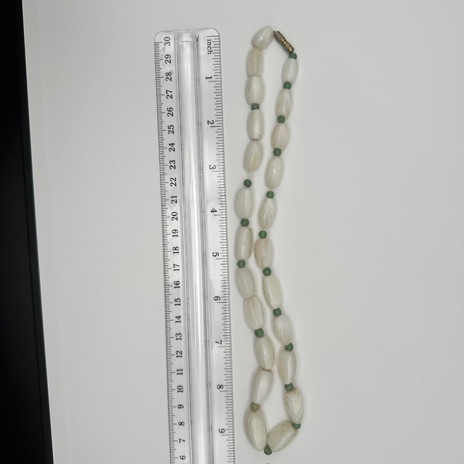 Vintage White Shell Jade Bead Necklace Chunky Barrel Toggle Clasp Jewellery - Thumbnail 7