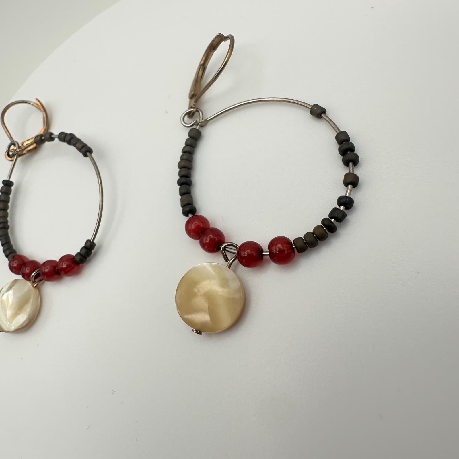 VTG Handmade Boho Black Wood Bead MOP Shell Dangle Earrings Gold Tone - Thumbnail 6