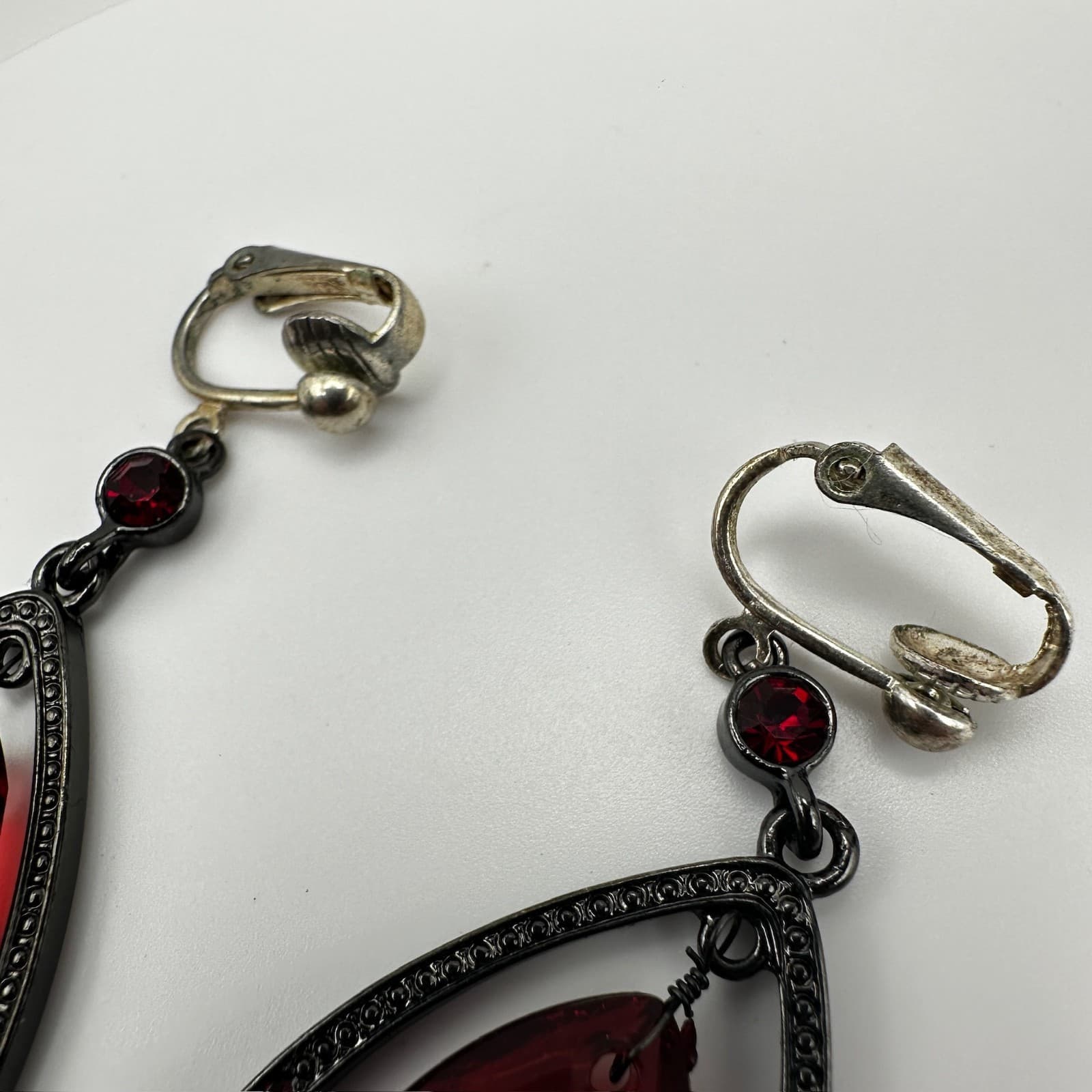 Vintage 80s Teardrop Drop Dangle Earrings Red Rhinestone Gun Women's Jewelry - Thumbnail 6