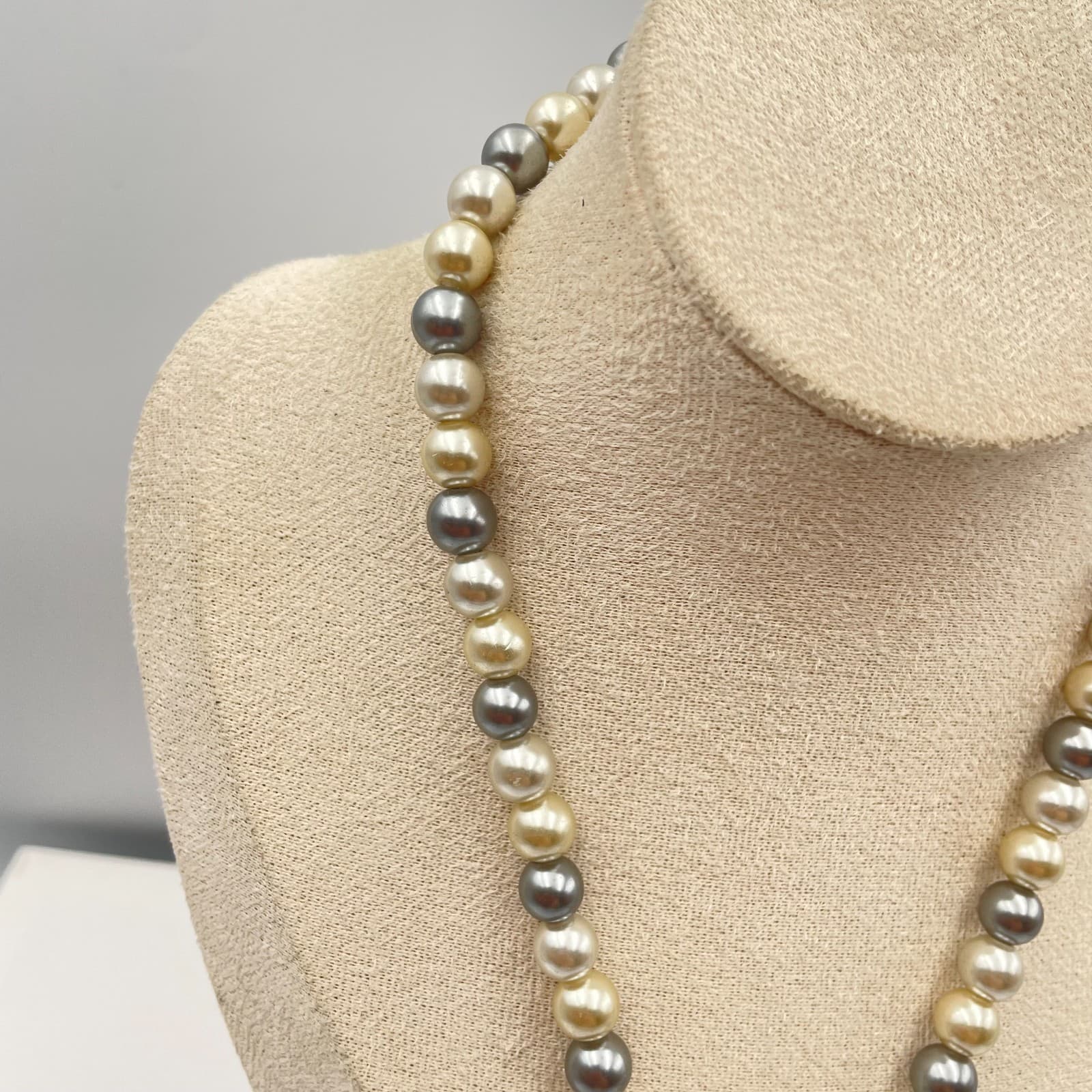 Vintage 90s Silver Tone Pearl Beaded Heart Pendant Necklace Women's Jewelry - Thumbnail 3