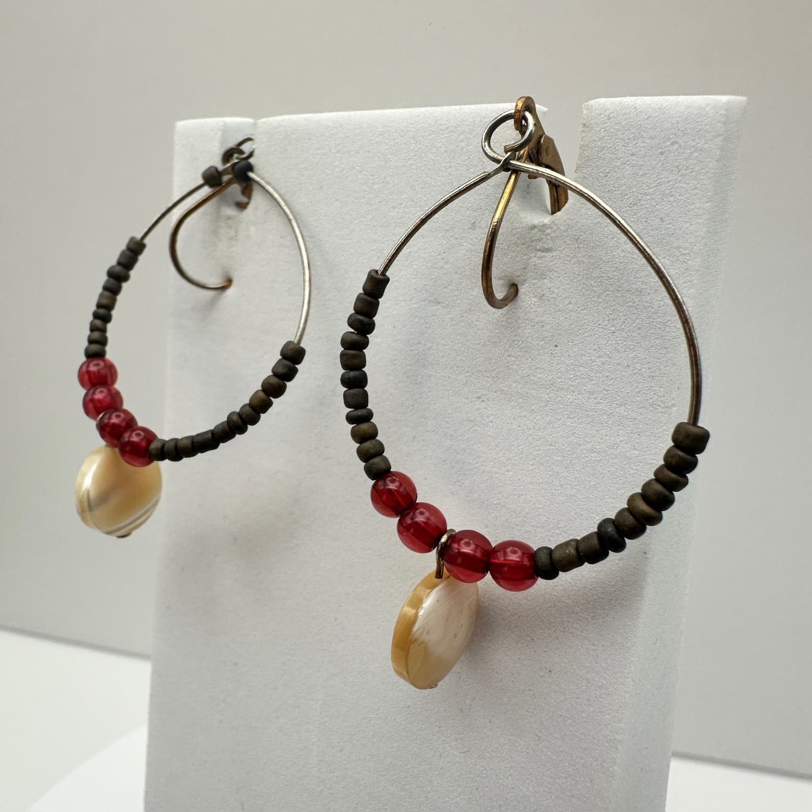 VTG Handmade Boho Black Wood Bead MOP Shell Dangle Earrings Gold Tone - Thumbnail 3