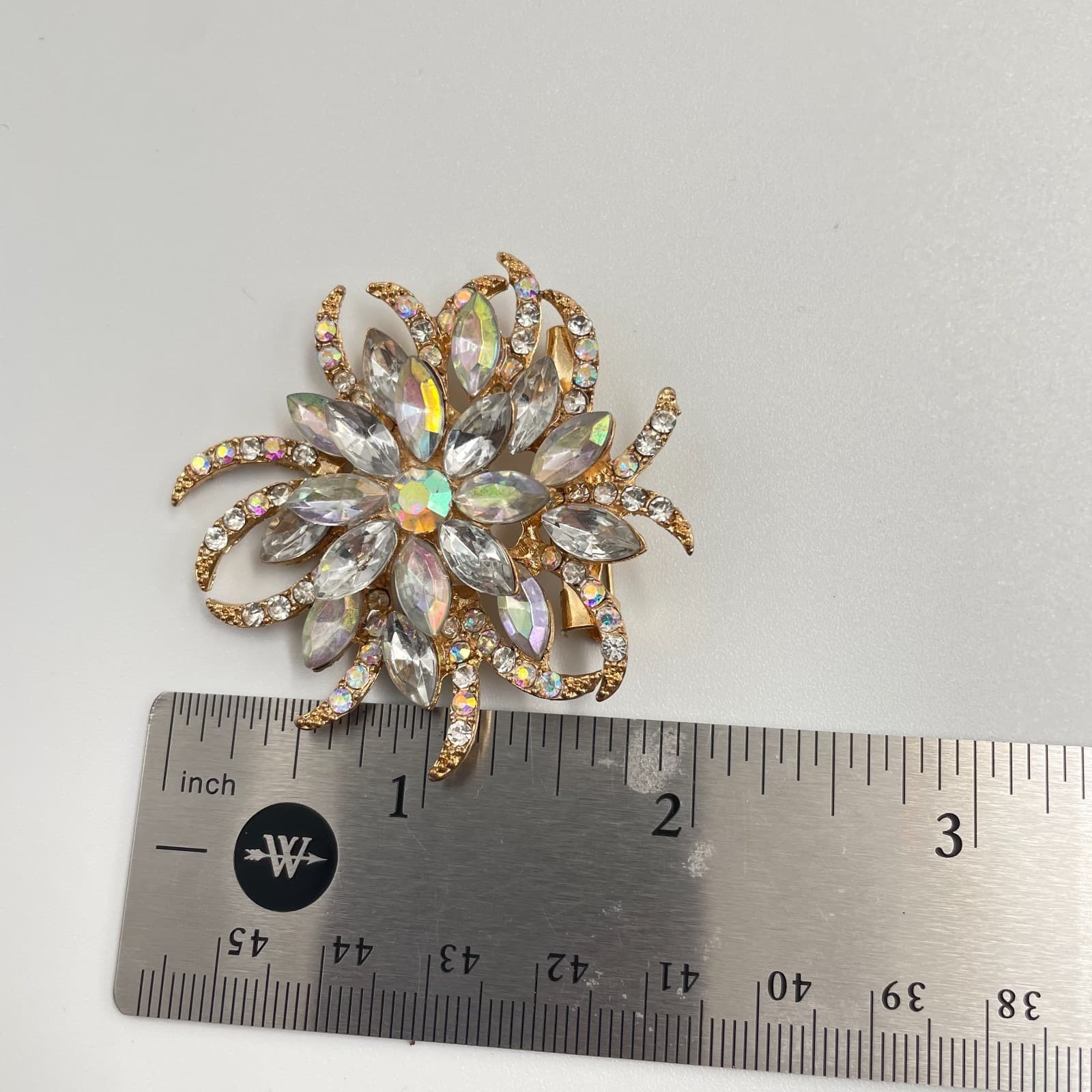 Vintage 90s Gold Tone Aurora Borealis White Glass Flower Brooch Pin Jewelry - Thumbnail 5