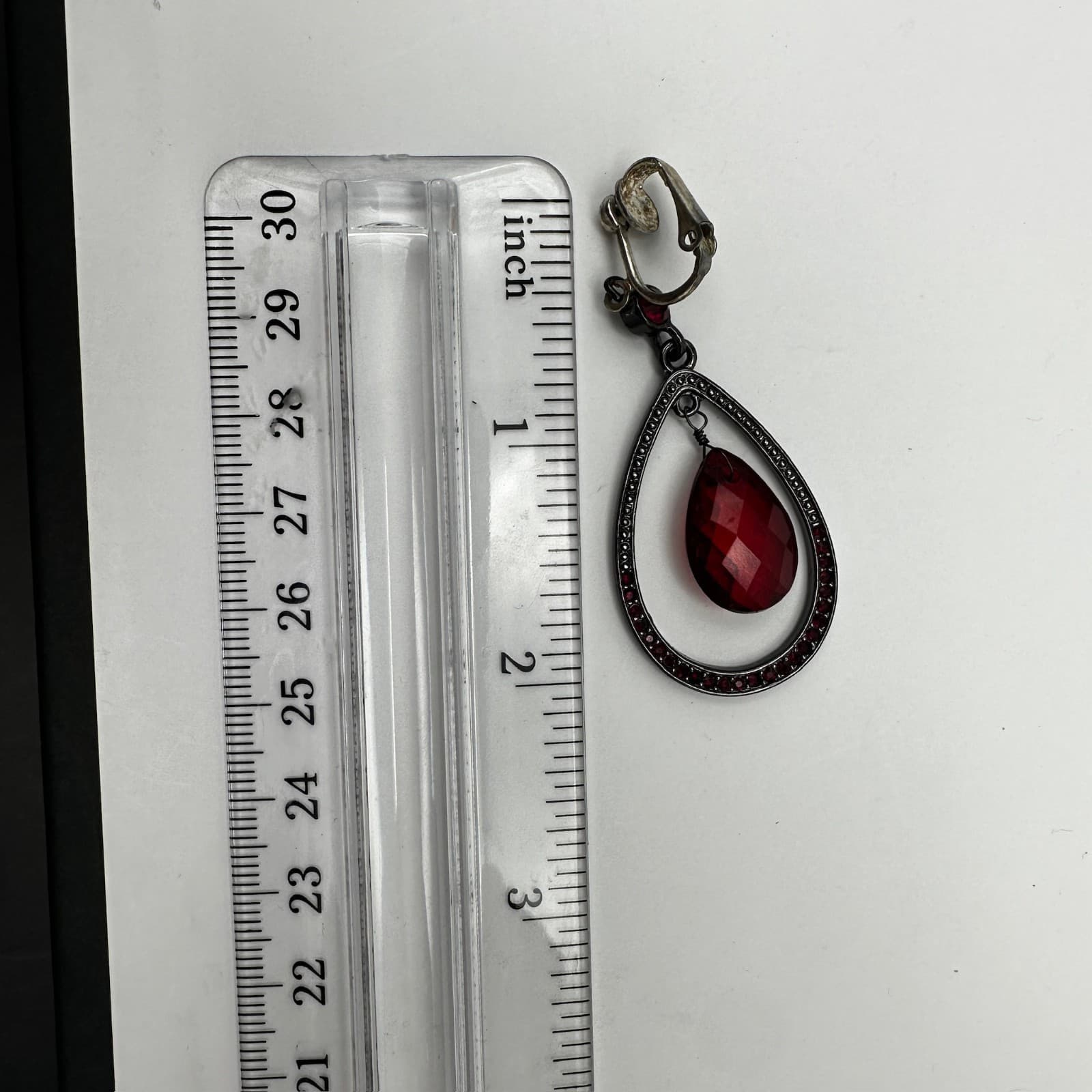 Vintage 80s Teardrop Drop Dangle Earrings Red Rhinestone Gun Women's Jewelry - Thumbnail 7