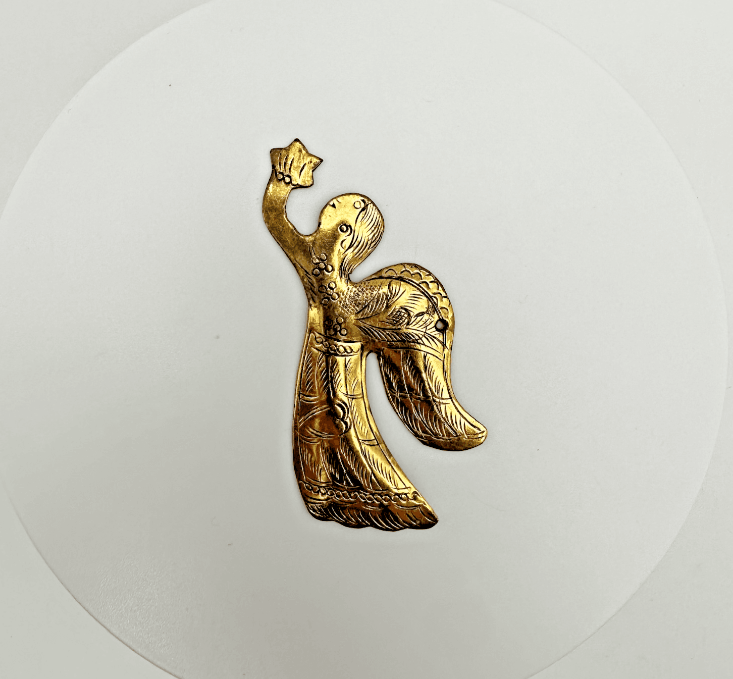 Vintage 70s Hammered Brass Angel Holding Star Ornament Art Christmas Jewelry - Image 1