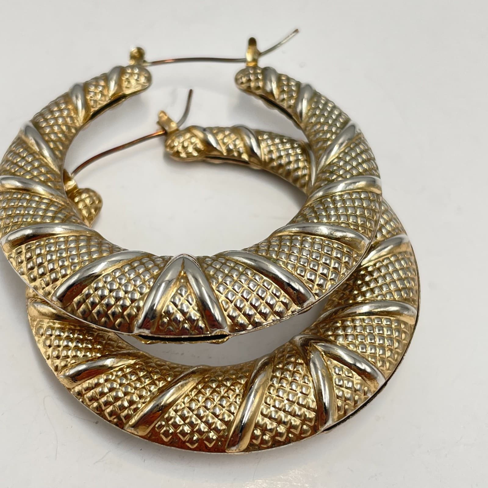 Vintage 90s Two Tone Textured Hoop Earrings Large Bold Fashion Retro Jewelry - Thumbnail 4