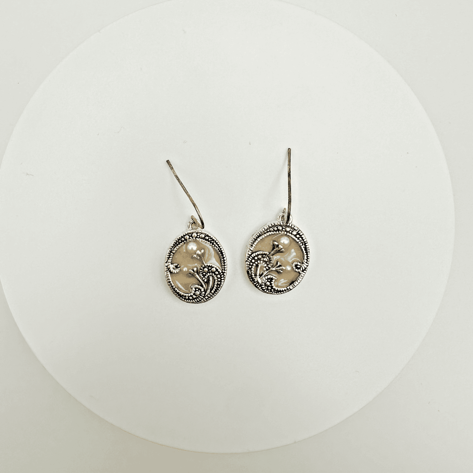 VTG Silver Tone Boho Dangle Earrings Faux Pearl Floral Hook Women's Jewellery - Thumbnail 5