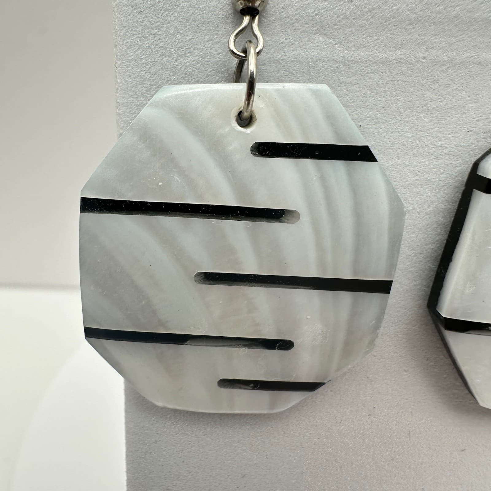Vintage Y2K Geometric Mother of Pearl Inlaid Black Stripe Dangle Earrings Hook - Thumbnail 4