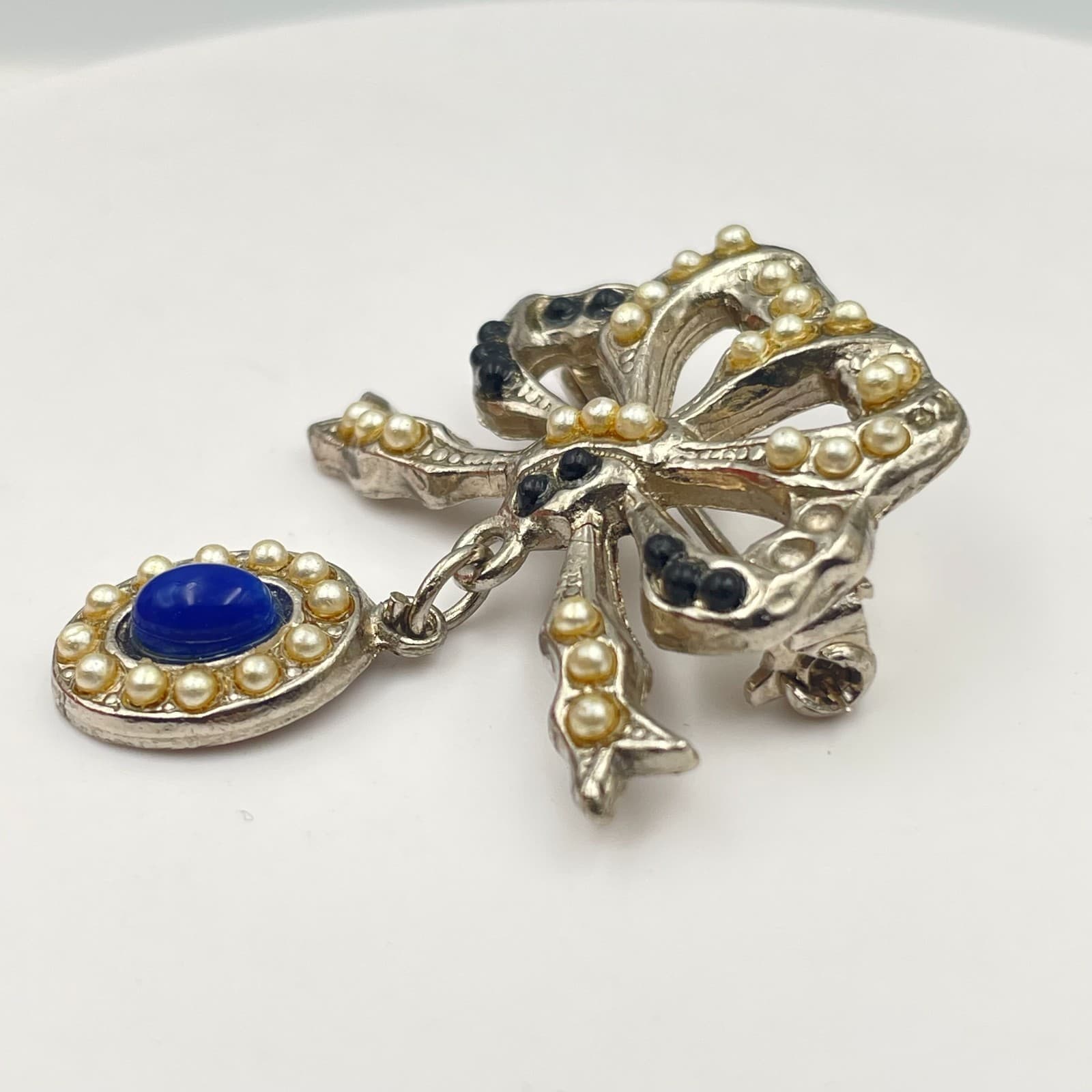 Vintage 90s Silver Tone Faux Pearl Blue Cabochon Dangle Bow Brooch Pin Jewelry - Thumbnail 2