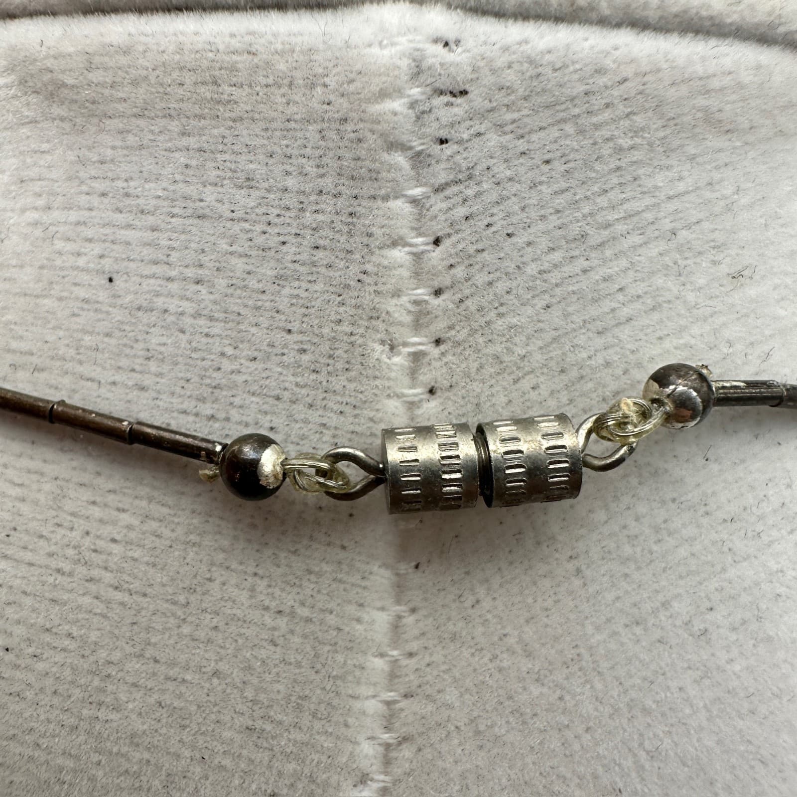 Vintage Off-White Shell Heishi Necklace Red Glass Beaded Women's Jewellery - Thumbnail 5