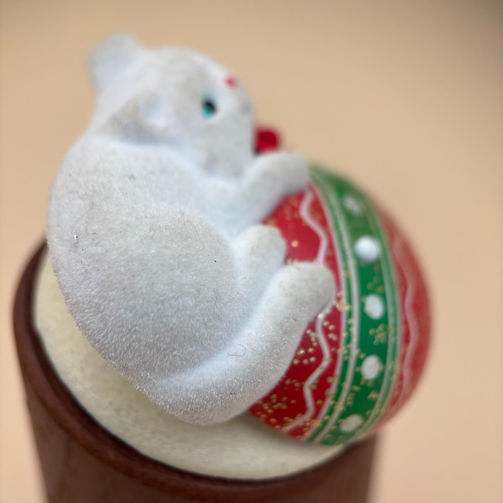 Vintage Avon Flocked White Cat Christmas Ornament Brooch Pin Musical 90s - Thumbnail 3